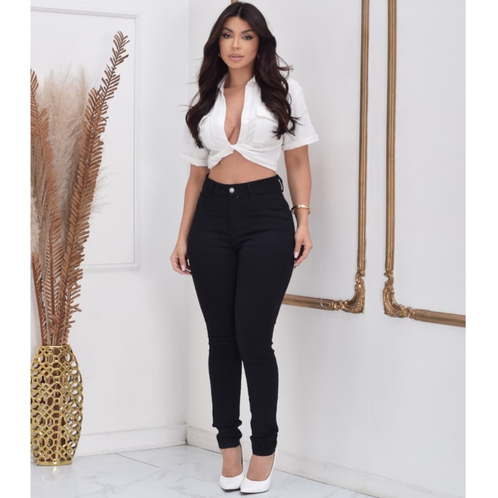 Calça jeans preta feminina super lycra modelo Skinny, cintura alta Feminina Tendência 2026