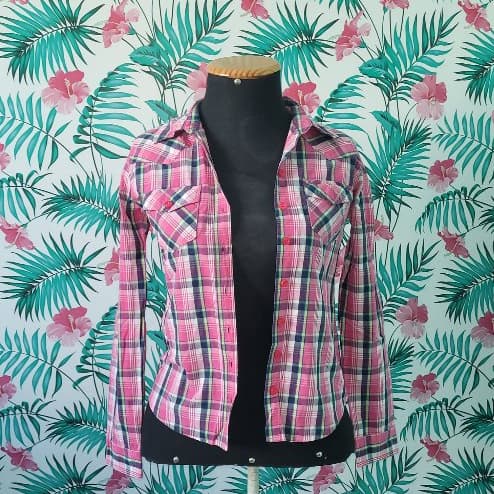Blusas femininas/Manga longa/USADAS.