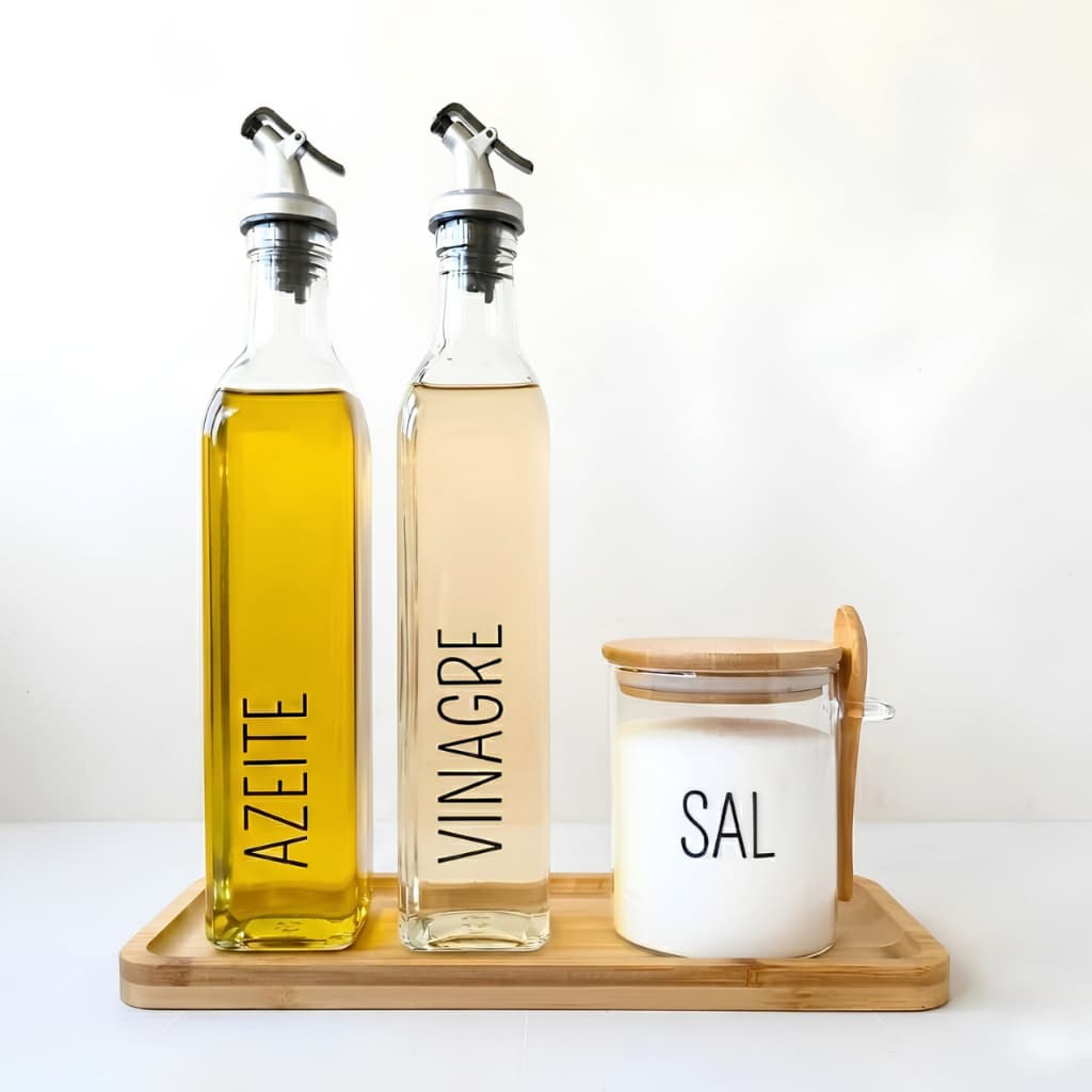 Kit Porta Azeite e Vinagre Galheteiro Vidro 500ml com Saleiro e Bandeja de Bambu 4 Peças Organizador