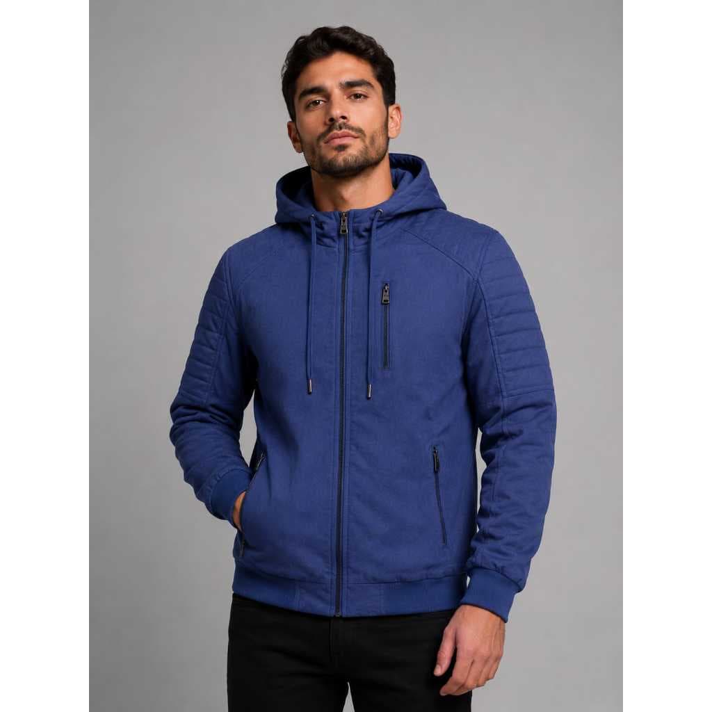 Jaqueta Masculina em Suede Forrada com Punho na Manga, Bolso Interno e Capuz Removivel