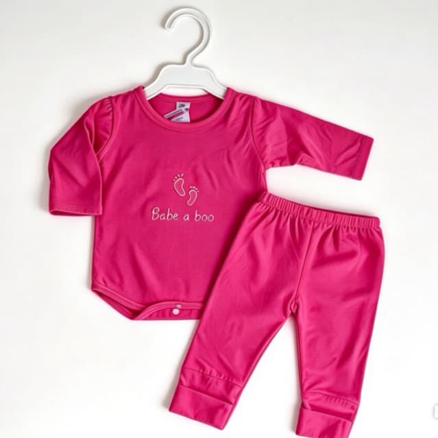 conjunto bebe menina body bordado e calça vira pé bebê a bordo menina RN enxoval saída maternidade rosa vermelho creme