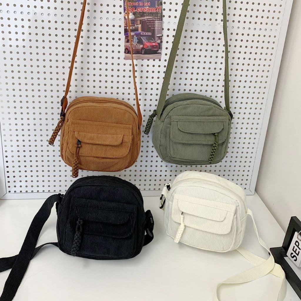 Bolsa Feminina em Veludo cotele com Design Moderno e Versátil