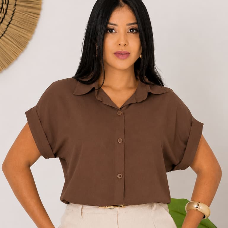 Camisa Social M ao GG Feminina Manga Curta com Detalhes em Botões Elegante Moderna Casual