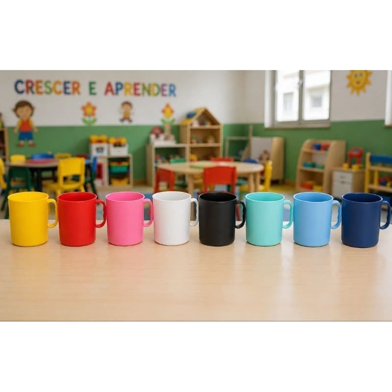 Kit 5 ou 10 Canecas Grandes 500ml de Plástico Branco | Leves, Resistentes e Modernas - Lembranças, festas.