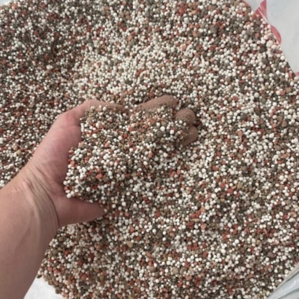 Adubo Fertilizantes 1/2/5/10 Kg para todos os tipos de plantas 10.10.10 flores/hortaliças/frutíferas