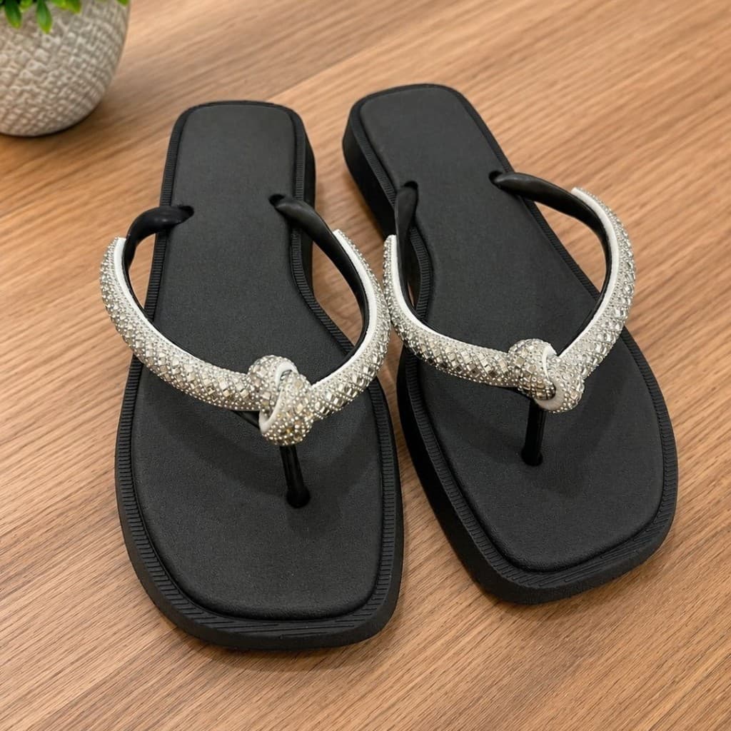 Chinelo Elegance Feminino Preto Com Strass Conforto E Estilo Para Você Arrasar No Verão 2026 Top