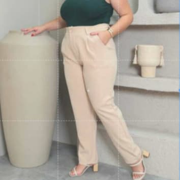 Calça Feminina Skinny Reta Alfaiataria Elegante Social e Casual