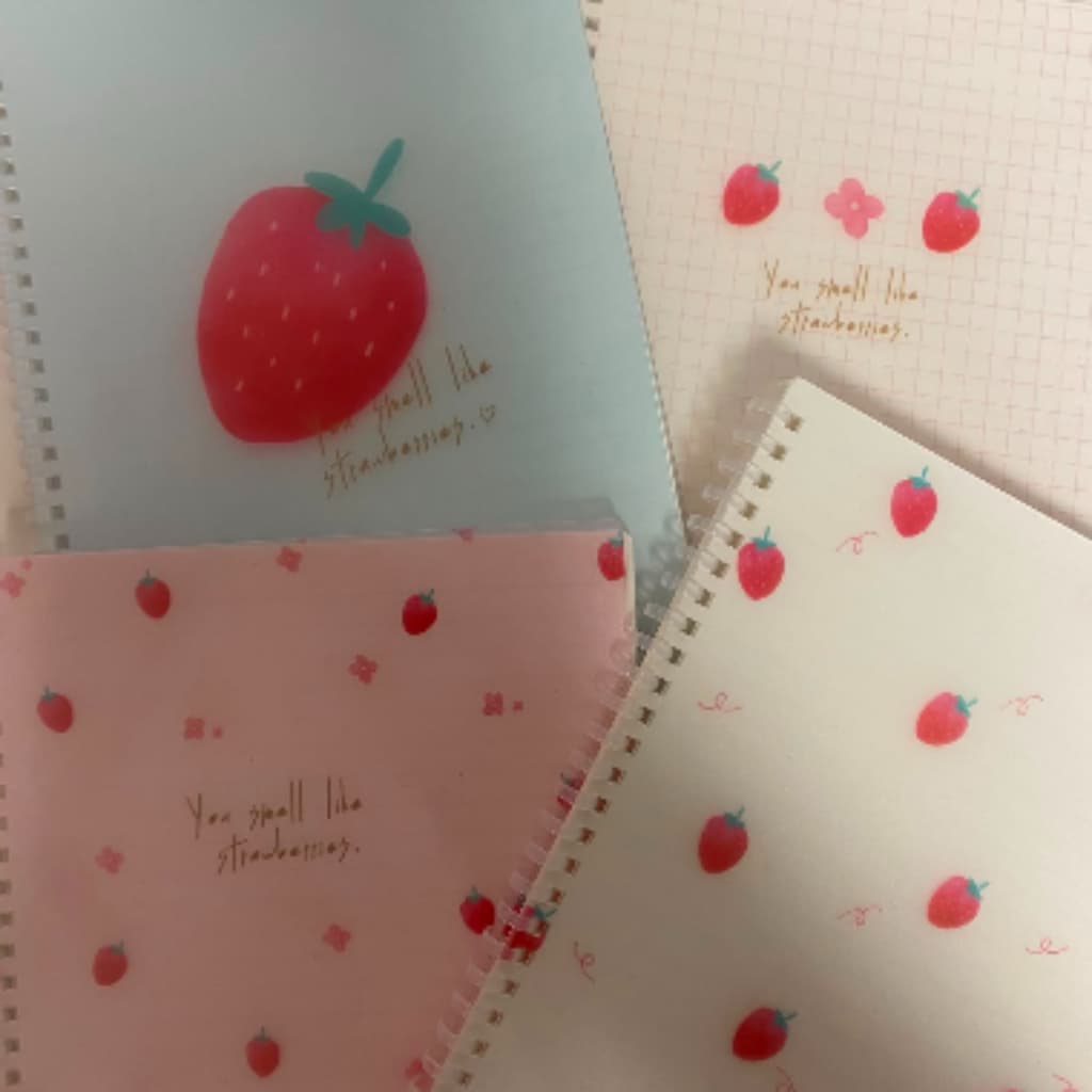 Caderno Morangos Tamanhos B5 ou A5 Pautados Design Coreano
