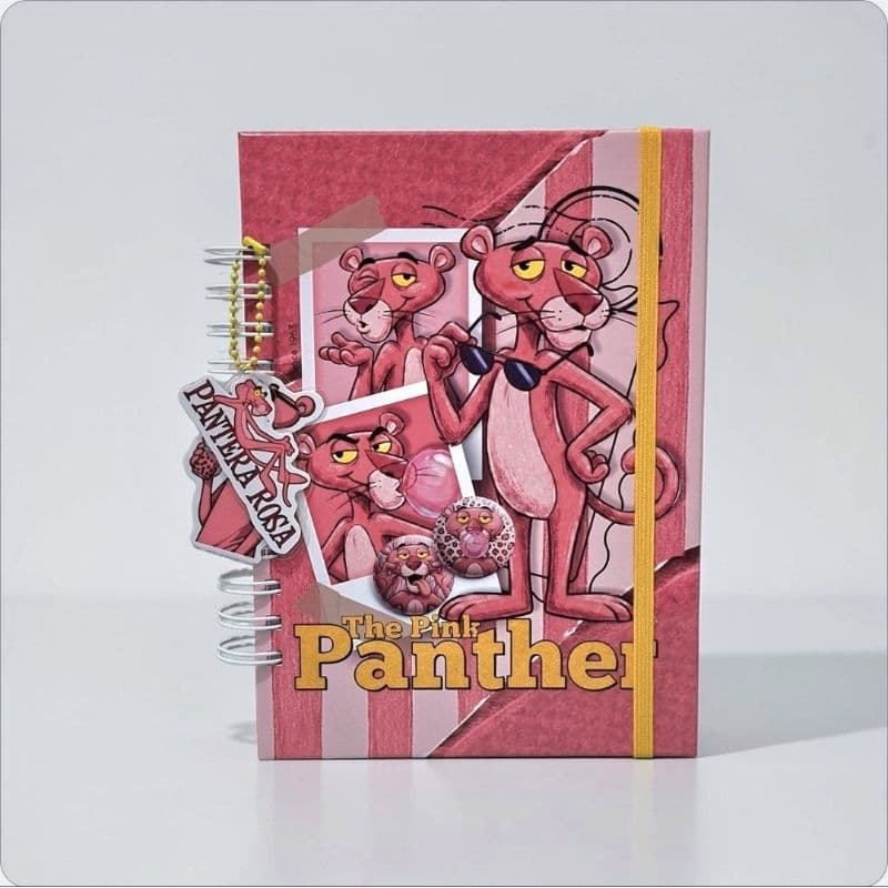 Caderno Pantera Cor de Rosa Capa Dura Modelo exclusivo Escolar Geek