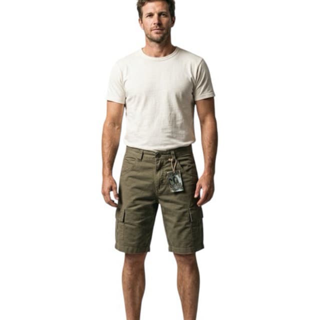 Bermuda Cargo Masculina de Sarja com Bolsos Laterais Casual Confortável Caqui