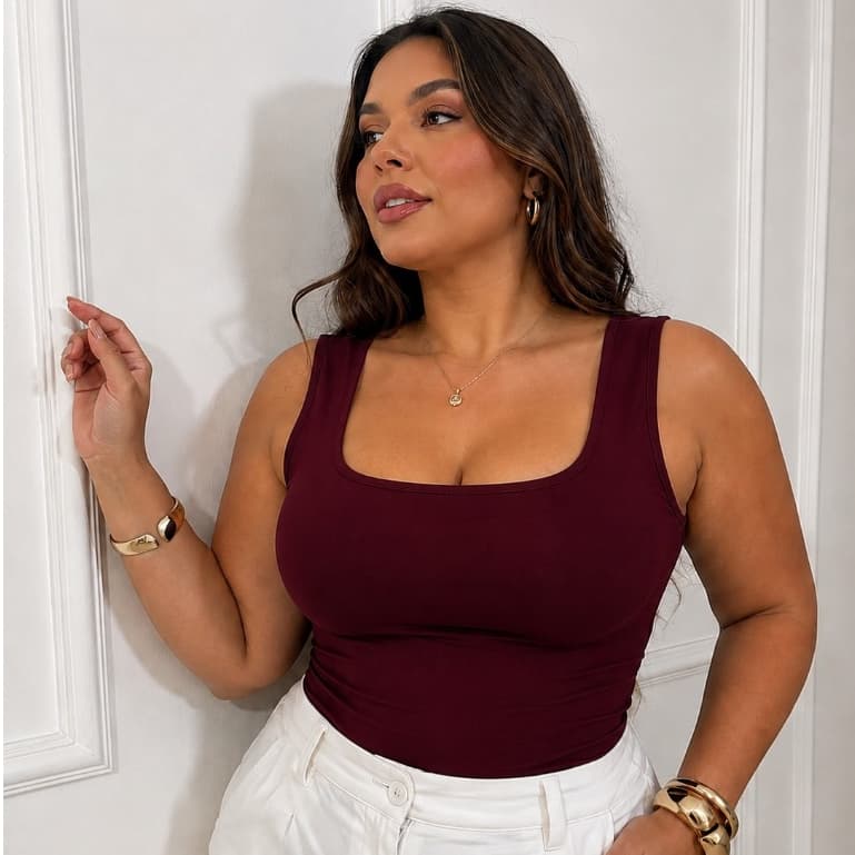 Regata Feminina Blusinha Decote Suplex Básica Lisa Elegante Blogueira Tendência Dia a Dia Casual 9.9