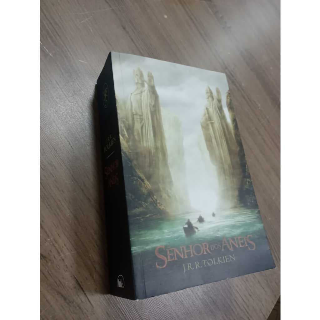 LIVRO O SENHOR DOS ANEIS VOLUME UNICO - ANO 2003 - J R R TOLKJIEN - EM ESTADO DE NOVO
