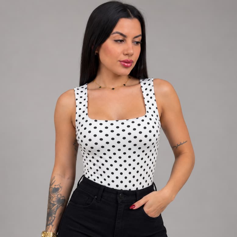 Body Feminino Alça Grossa Decote Quadrado Elegante Suplex Slim Regata com Forro