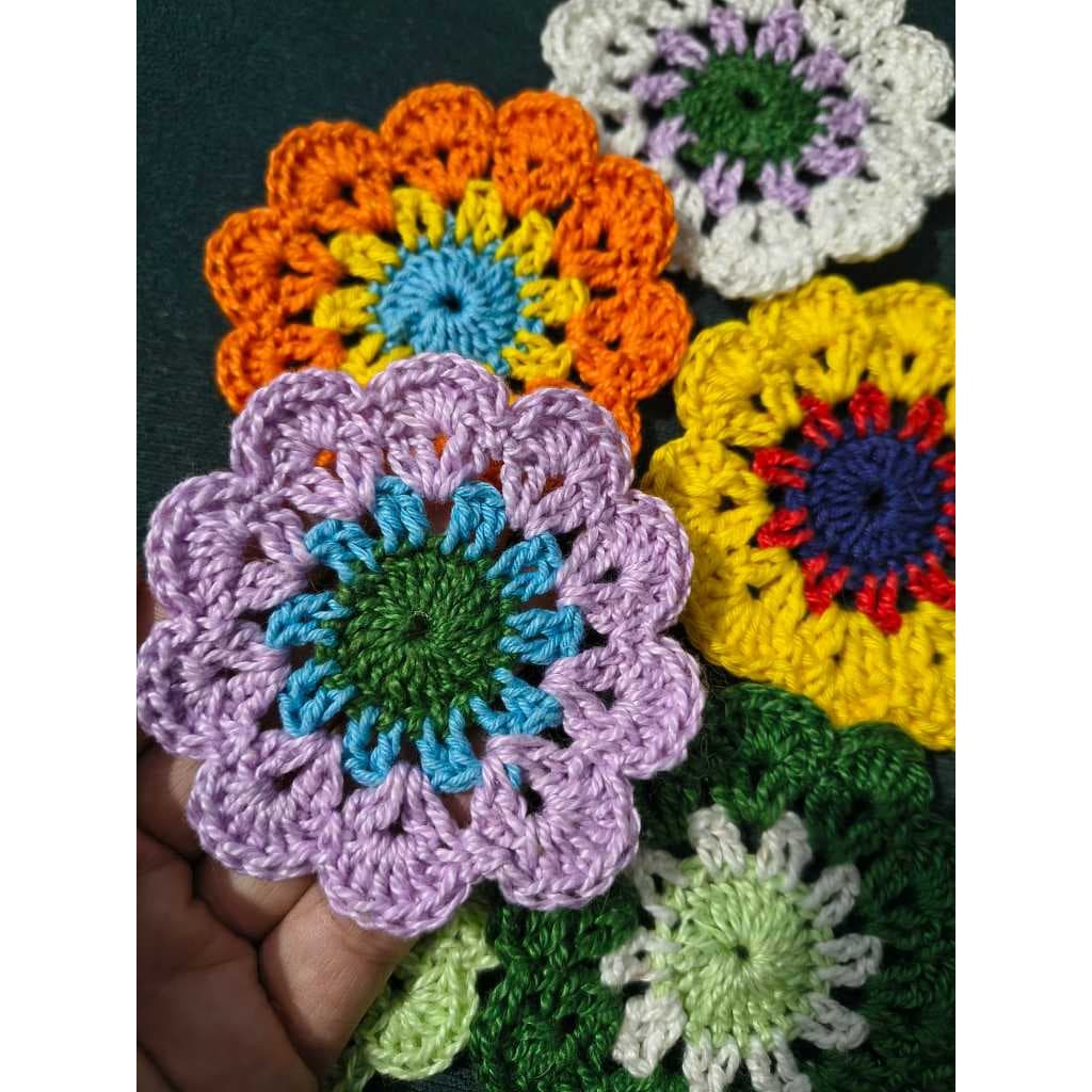 Kit Flores de Crochê Sortidas - Aplicações e porta-copo Artesanal