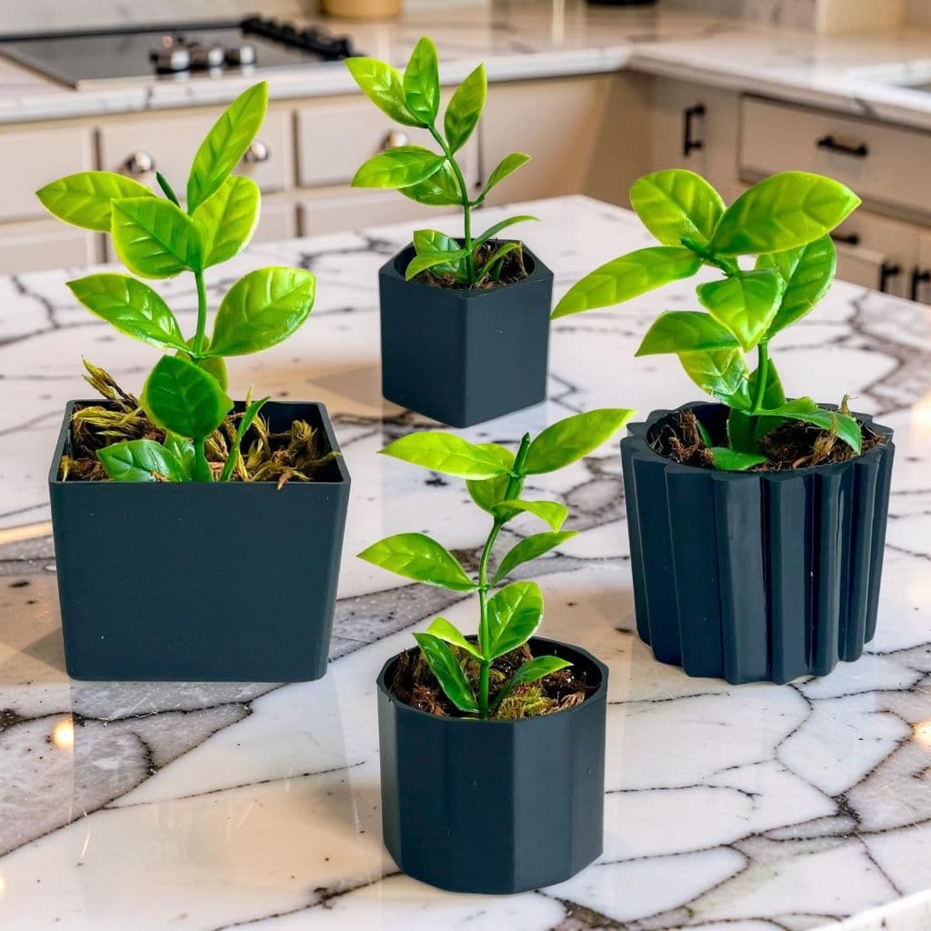 Kit Decorativo com 4 Vasos Pequenos e Musgo Natural