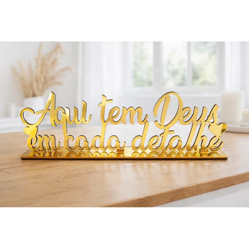Plaquinha Decorativa Acrílico Dourado Espelhado  Aqui tem Deus em cada Detalhe Decoração Luxo Presente De Fé