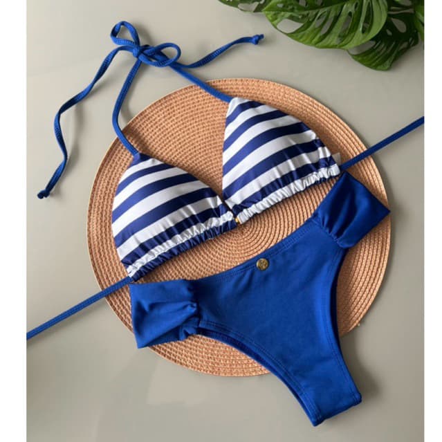 Biquíni Feminin Cortininha de amarrar Calcinha Tanga Modelo no corpo Efeito Lipo com Bojo Removívell