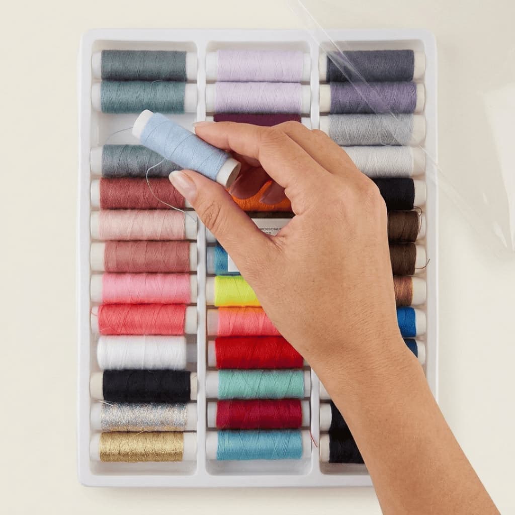 Kit Linha de Costura Estojo 39 Cores Poliéster Portátil Para Iniciante