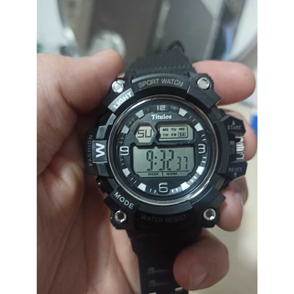 Relógio Digital Masculino C Shock - Resistente à Água, LED, Luz e Cronômetro