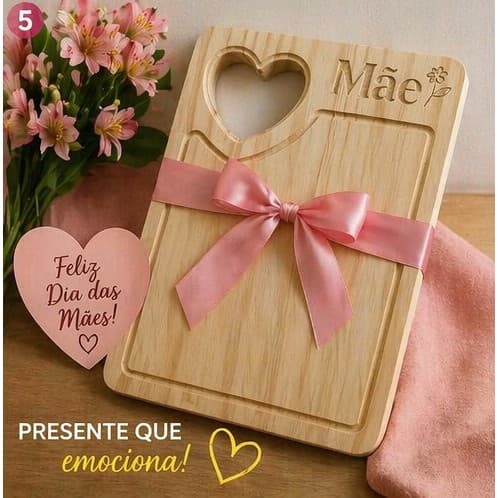 Tábua de Corte Dia das Mães Personalizada em Madeira com Coração – Presente Criativo