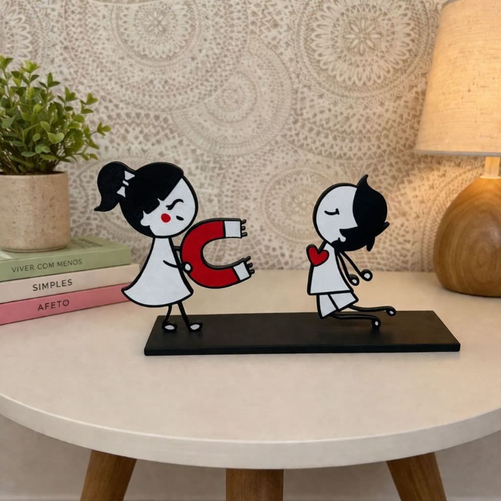 Enfeite Casal Apaixonado “Amor Magnético” – Decoração Romântica 3D Dia dos Namorados Presente Criativo