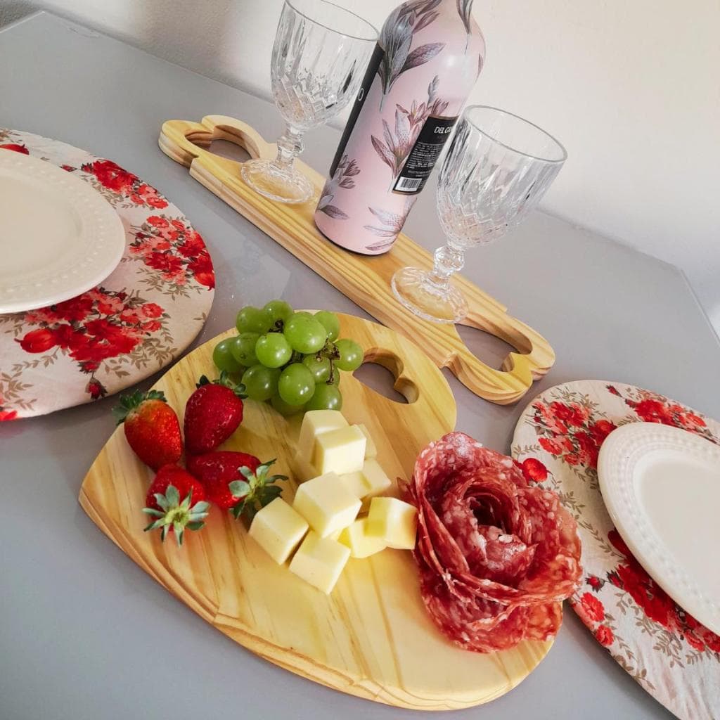 Kit Tabua de Coração Grande Madeira Frios Petiscos Porção Fondue Doce Mesa Posta Presente Namorados