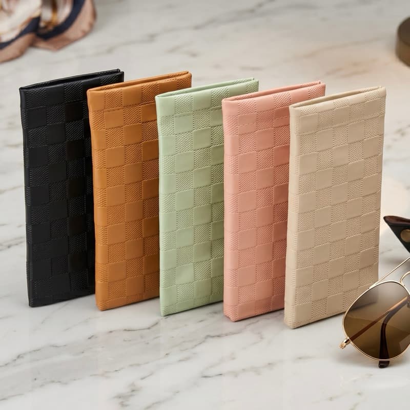 Kit 5, 10 ou 20 Estojos Porta Óculos Slim Couro Sintético Abertura de Pressão Case Bolsa Premium Alta Qualidade Flexível