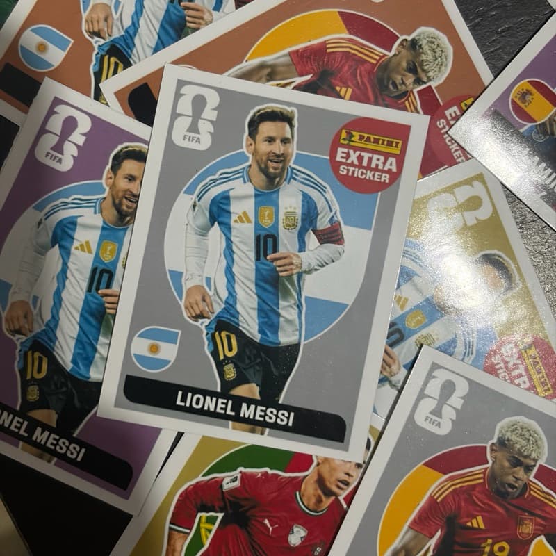 Kit com 80 figurinhas colecionáveis copa do mundo