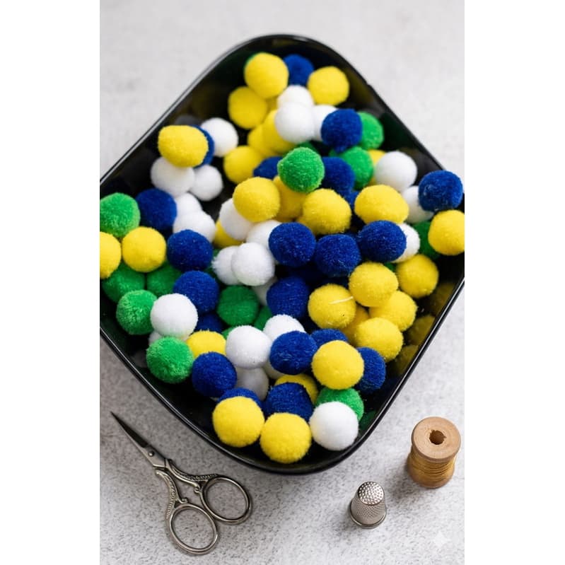 Mini Pompom Bola de Fio Sintético Colorido Copa Futebol  -de 1cm - pct c/200 unidades