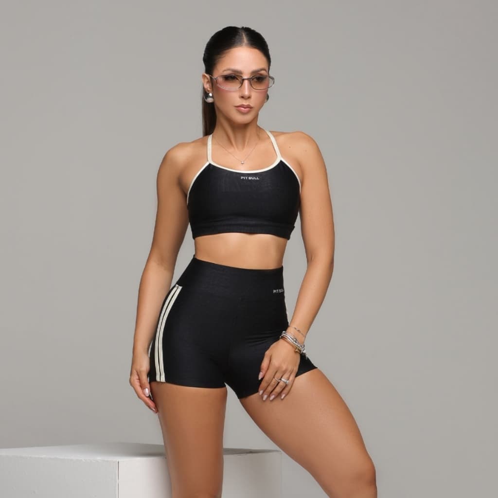 Conjunto Top e Short Fitness  academia treino Estiloso e Realçador com Detalhes Laterais Pit Bull Jeans Luxo.