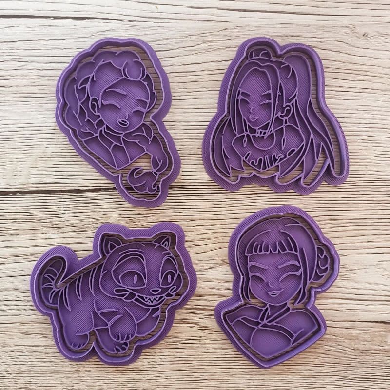 Kit com 4 Cortadores de Biscoito Guerreiras do K-pop (KPop Demon Hunters) – Impressão 3D