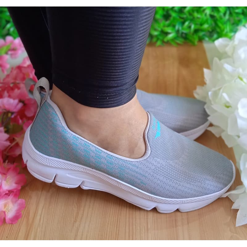 Tênis feminino calce fácil sapatilha casual leve sapatênis lançamento confort