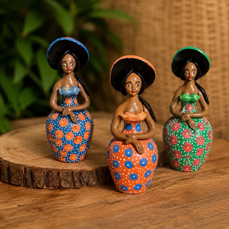 Boneca de Barro Pernanbucana | Nordeste artesanato 18cm| Cor variada para quluer ambiente aq