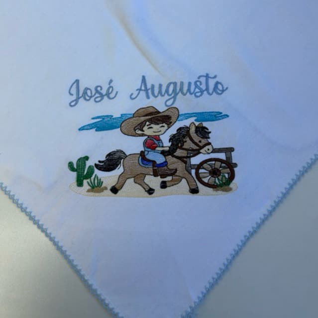 Cueiro Bordado Personalizado com Nome e Desenho - MENINO- 100% Algodão | Manta Bebê 80x80