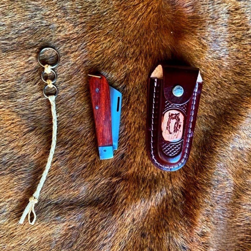 Kit Country Cavalgada Bainha Costurada Canivete Cabo Madeira Talinha Couro Cru