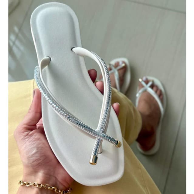 Chinelo Feminino Jade Rasteirinha Tira com Strass Pedraria Confortável 3 cores lançamento