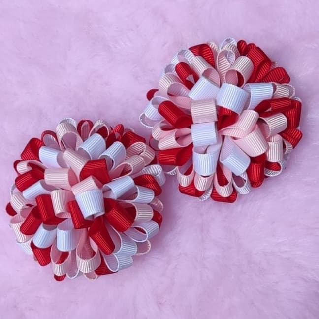 Parzinho de pompom infantil/ Laço de cabelo infantil/ Pompom/ Par de pompom de fitas de gorgorão.