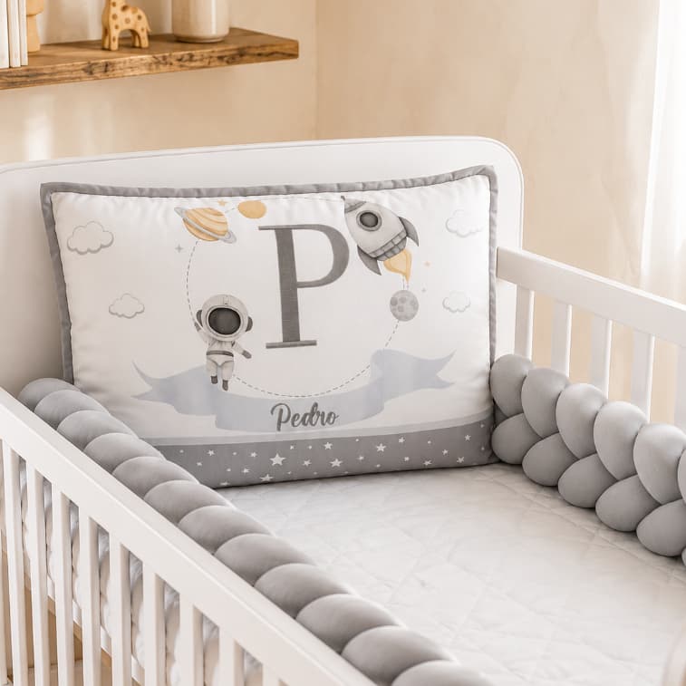 Kit Berço Americano Personalizado Menina Menino Cabeceira c/ Nome Bordado + Trança 100% Algodão