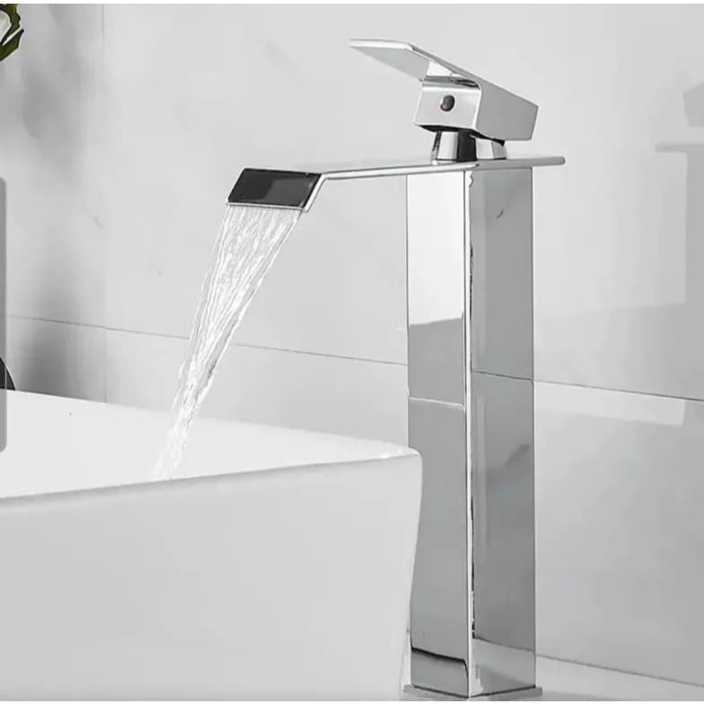 Torneira Cascata Banheiro Ponente Monocomando Bica Alta Para Cuba de Apoio Misturador Água Quente e Fria Premium