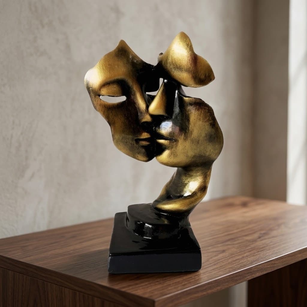EsculturaNamoradoFaces Dourado decoração casa escritório