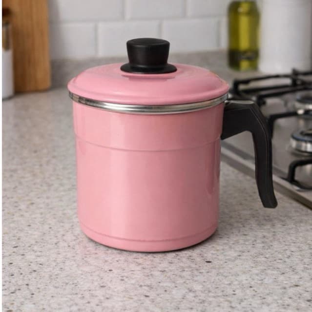 Leiteira com tampa nas cores Rosa bebê, Preto craqueado e Polido.