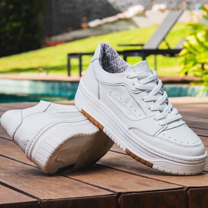 Tênis Feminino Vittal Couro Legítimo Aura Branco Solado Flatform Confort Minimalista