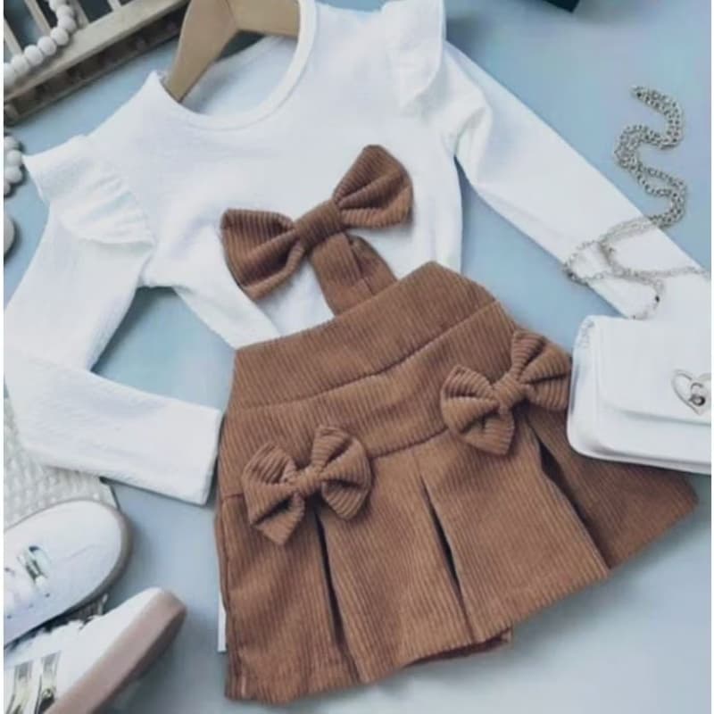 Conjunto infantil perfeito blusa manga longa e saia em veludo
