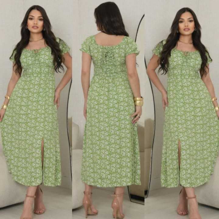 Vestido Feminino Midi Com Manga Curta Gola Quadrada