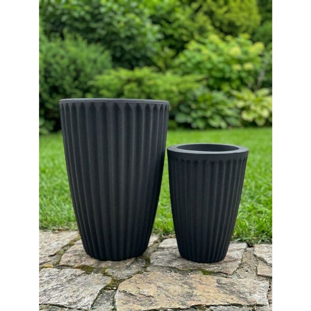 Kit 2 Vasos Decorativos Canelados Premium Polietileno (P e M) REF 40, 41