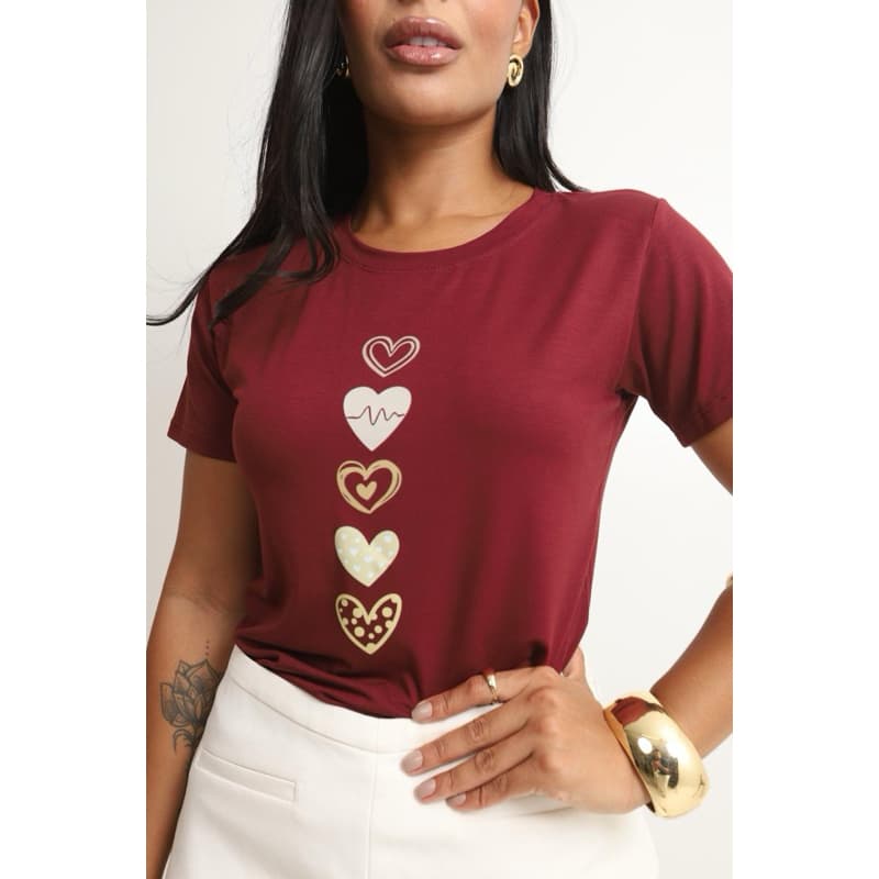 T-shirt Coraçãos Confortável | Tecido Visco Lycra Premium