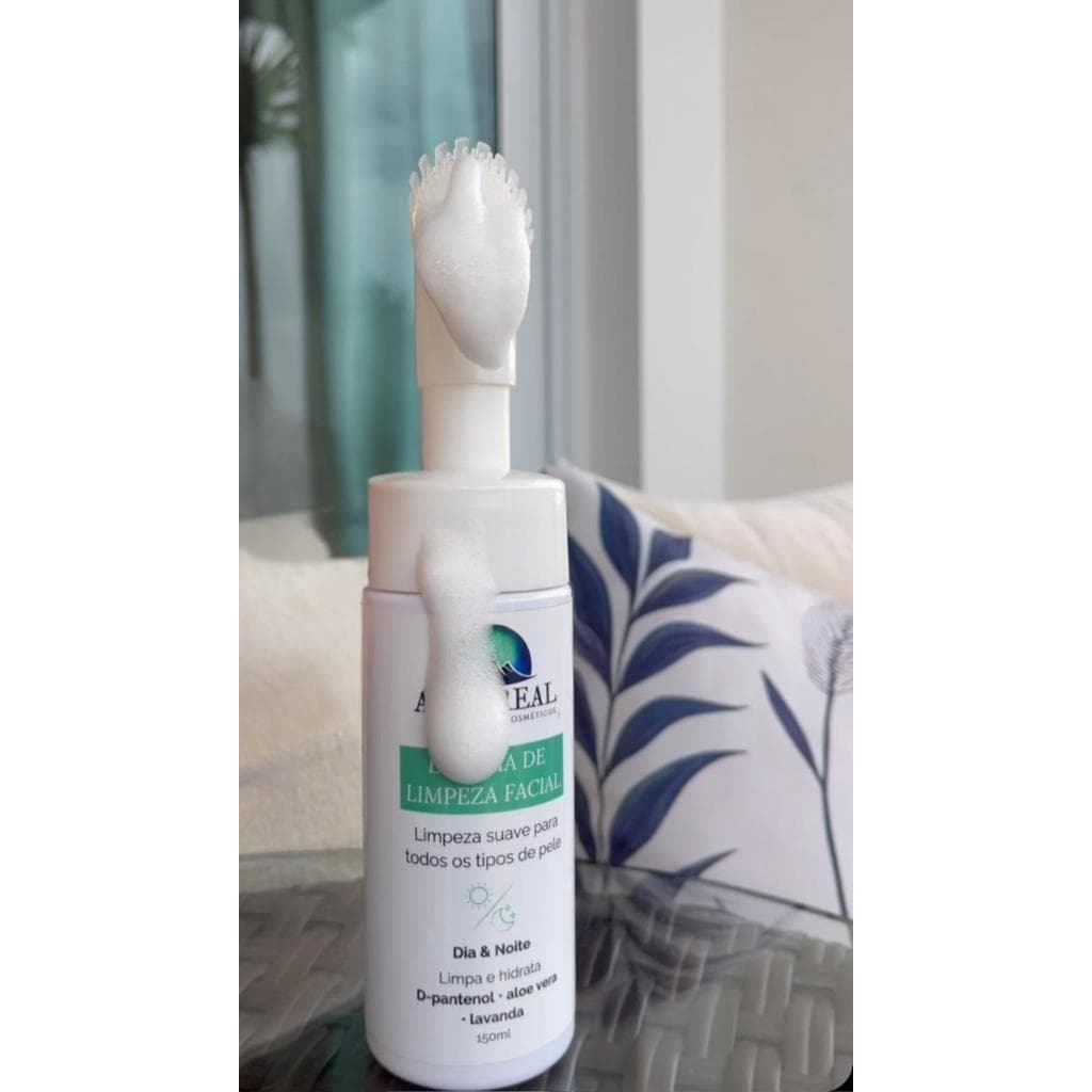 Espuma Facial de Limpeza Hidratante Aloe Vera e Pantenol com Escova Arboreal 150ml