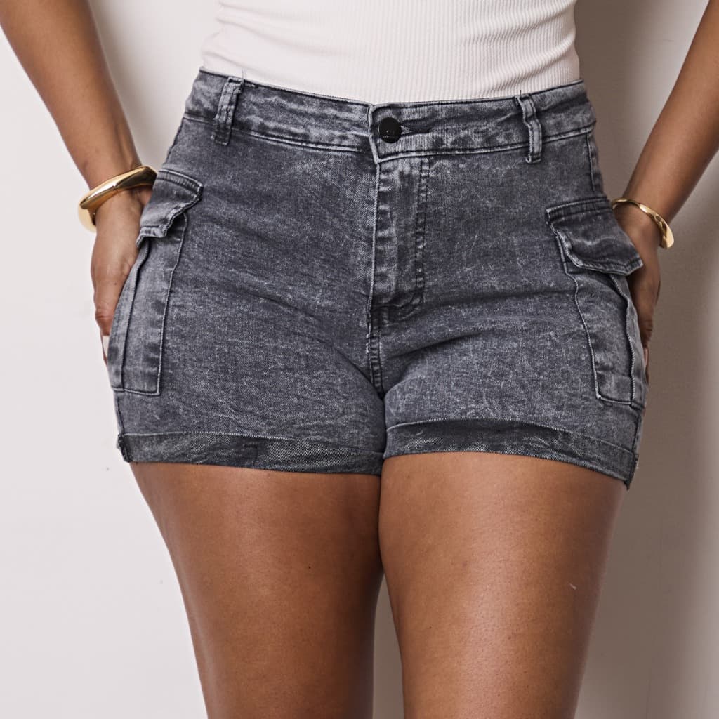 Short CargoJeans Feminino Cintura Alta Levanta Bumbum Com Lycra Bolso Na Lateral