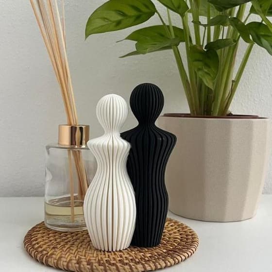 Estatueta EsculturaFamilia Feliz/Casal/ Casal com um filho Tamanho 14,5cm Decoração Moderna/Decoração sala/Decoração top