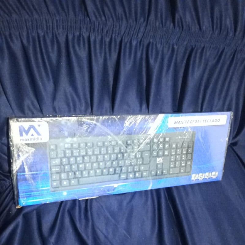 Teclado   com Fio USB modelos váriados.